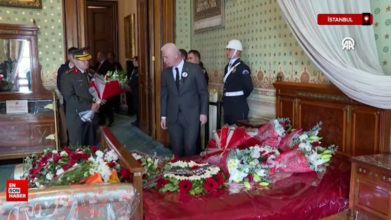 İstanbul Valisi Gül, Dolmabahçe Sarayı'nı ziyaret etti