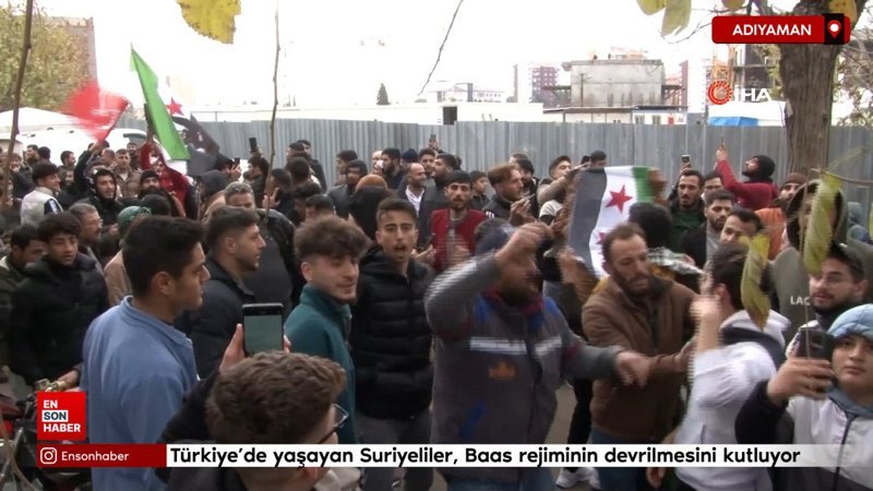 Türkiye'de yaşayan Suriyeliler, Baas rejiminin devrilmesini kutluyor