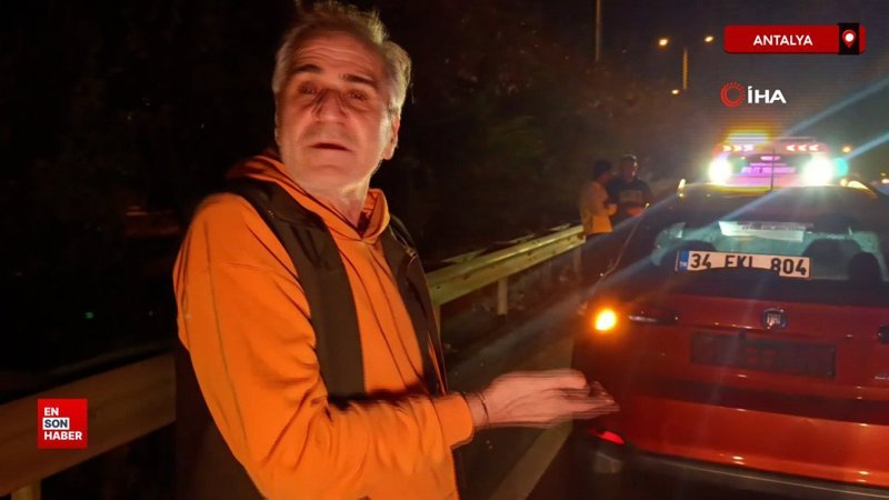 Antalya'da sürü halindeki köpekler kazalara neden oldu