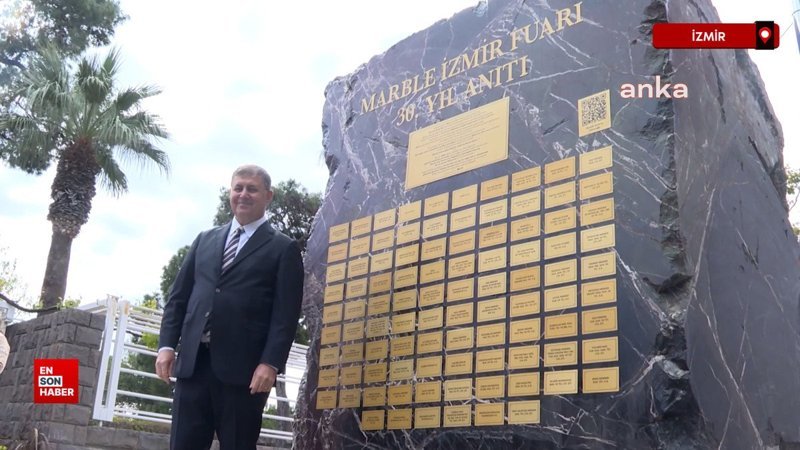 CHP'den İzmir'e bir heykel daha: Cemil Tugay açılışı yaptı