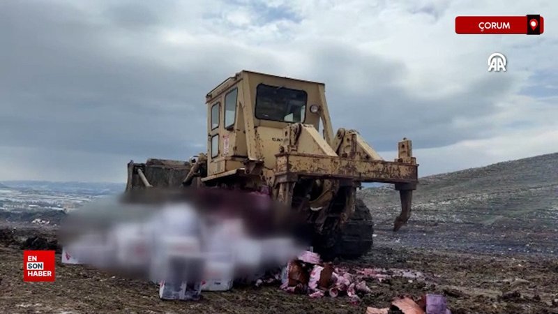 Çorum’da son kullanma tarihi geçmiş 4 bin 200 şişe şalgam imha edildi