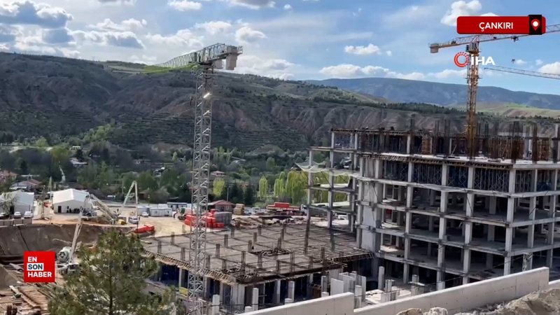 Çankırı'da kule vinçten düşen işçi hayatını kaybetti