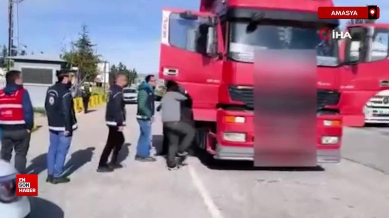 Amasya'da tırda 10 kaçak göçmen yakalandı