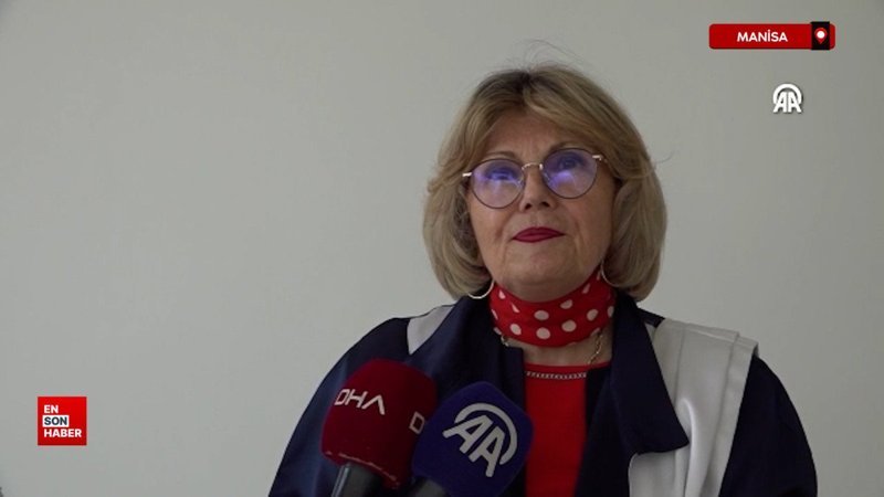 Manisa'da 40 yıl sonra üniversiteye dönüp 72 yaşında 