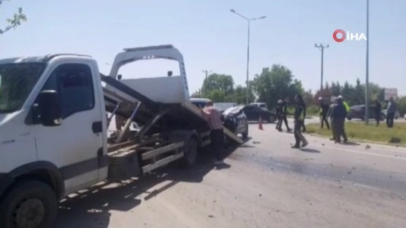 Kırklareli'de askeri araçla otomobil çarpıştı