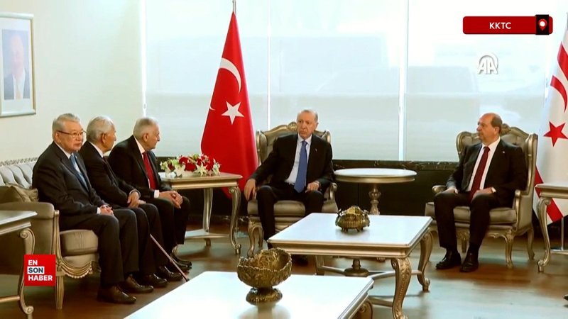 Cumhurbaşkanı Erdoğan, KKTC Cumhurbaşkanı Tatar ile görüştü