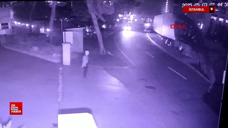 İstanbul Sarıyer'de yolun çöktüğü anlar