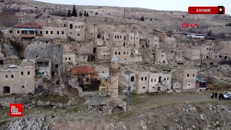 Kıbrıs gazisi, 35 yıldır yatalak oğlu için terk edilen mahalleyi bekliyor