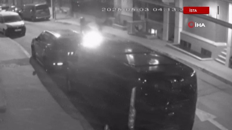 Esenyurt’ta motosikletli şüpheli otele böyle kurşun yağdırdı