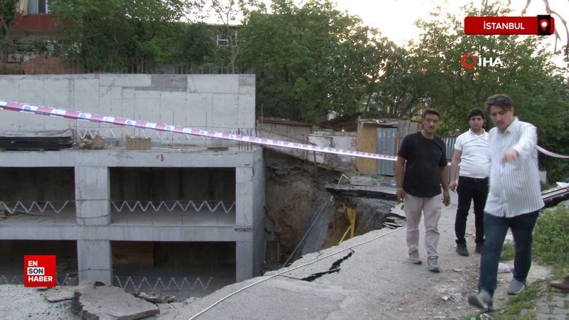İstanbul Gaziosmanpaşa'da inşaat çalışması sırasında yol çöktü