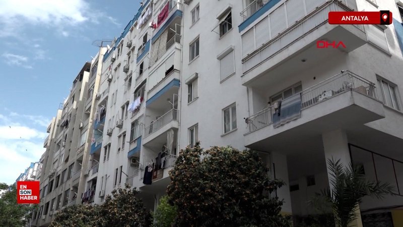 Antalya'da bulaşık makinesinden çıkan yangın