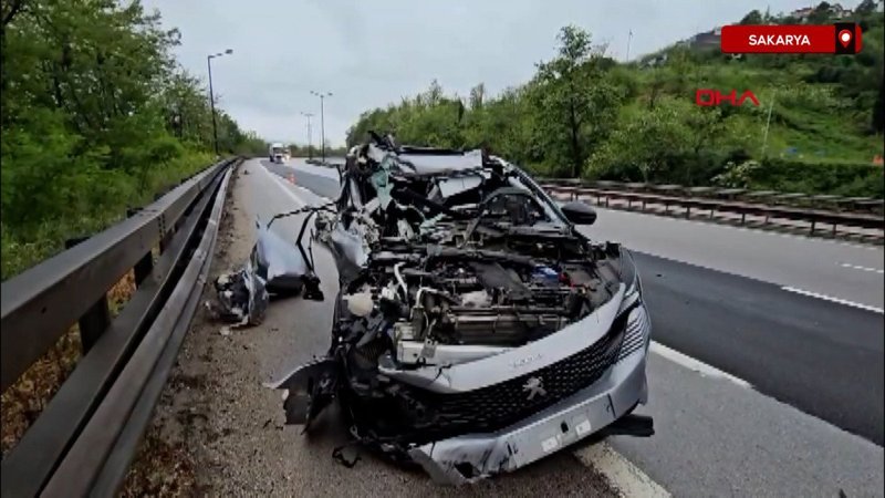 Sakarya'da tıra arkadan çarpan cip sürücüsü