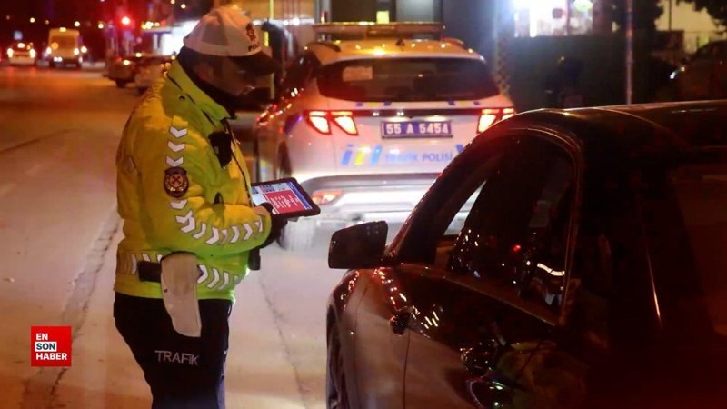 Yılın ilk 4 ayında trafikte 498 bin 666 sürücüye işlem yapıldı