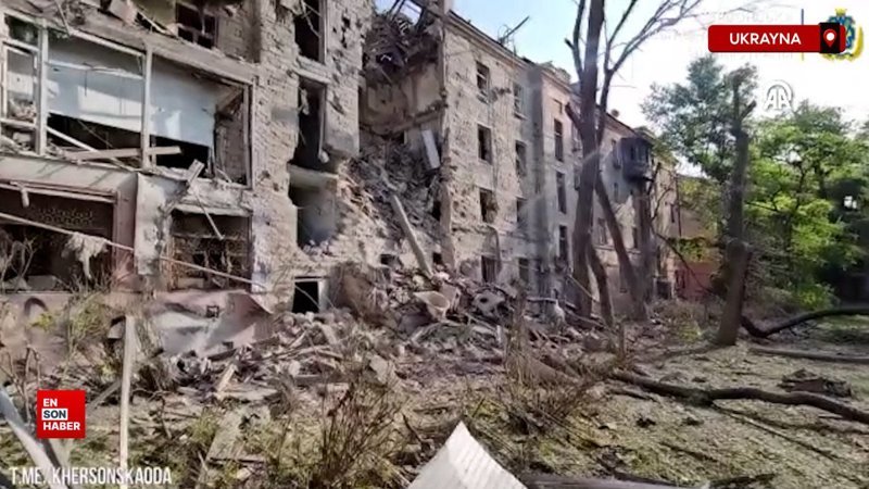 Rusya, Ukrayna’nın çeşitli kentlerine saldırı düzenledi