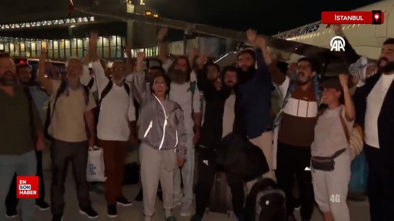 İsrail’in alıkoyduğu 14 Türk aktivist daha İstanbul Havalimanı’na indi