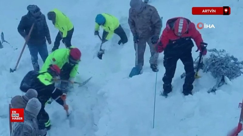 Artvin'de çığ altında kalan 3 çobandan birinin cansız bedenine ulaşıldı