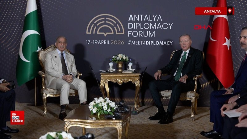 Cumhurbaşkanı Erdoğan'dan Antalya'da diplomasi trafiği